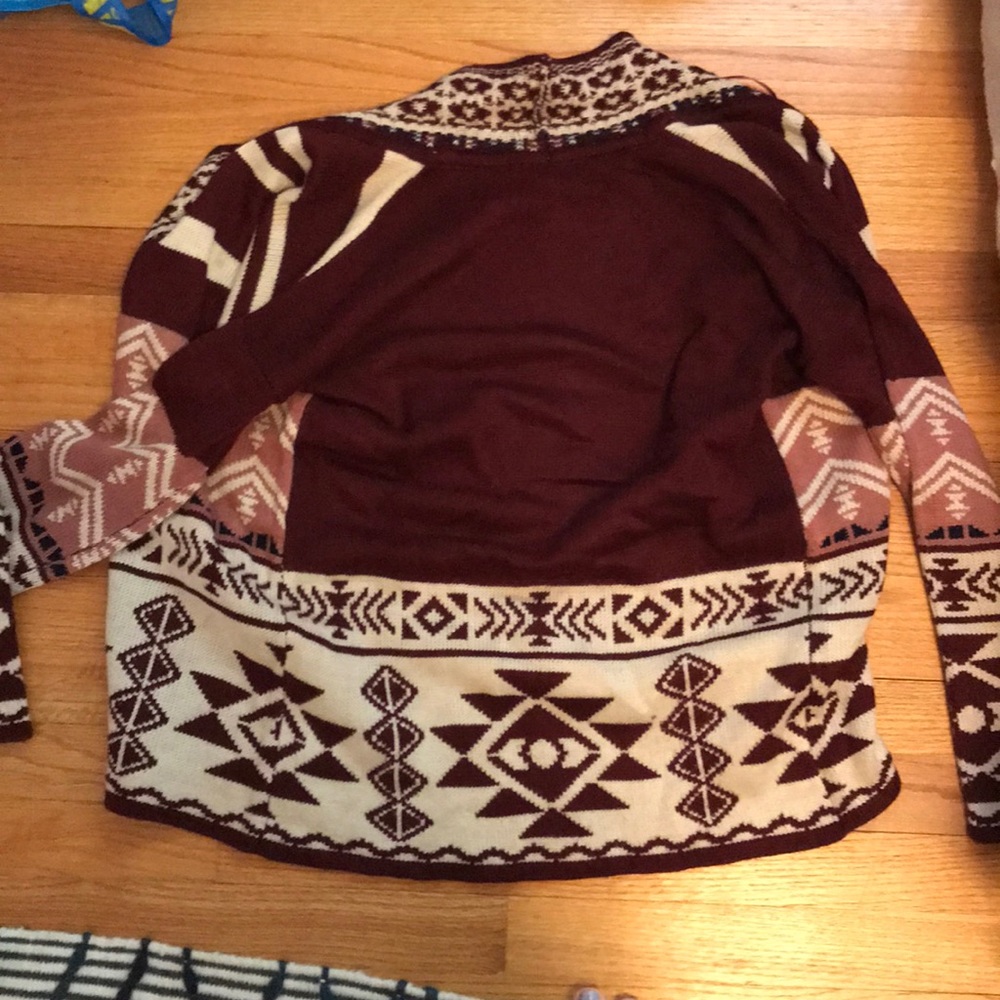 Cardigan - Picture 2 of 4